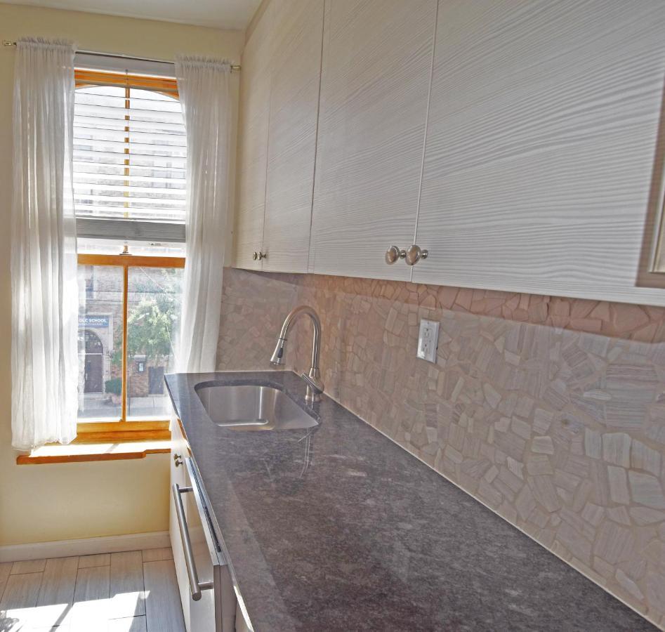 Riverhouse Extended Stay Apartment Джерсі-Сіті Екстер'єр фото